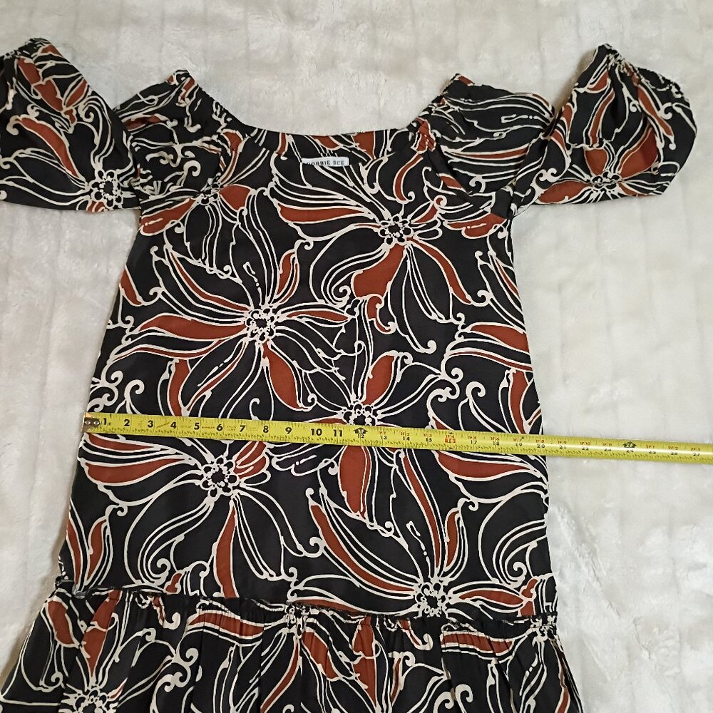 Robbie Bee Dress. ❤️🌹 - Picture 9 of 16